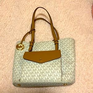 Micheal Kors Small Tote